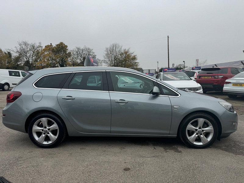 Vauxhall Astra 2.0 CDTi SRi Sports Tourer Auto Euro 5 5dr 5dr Automatic 2026