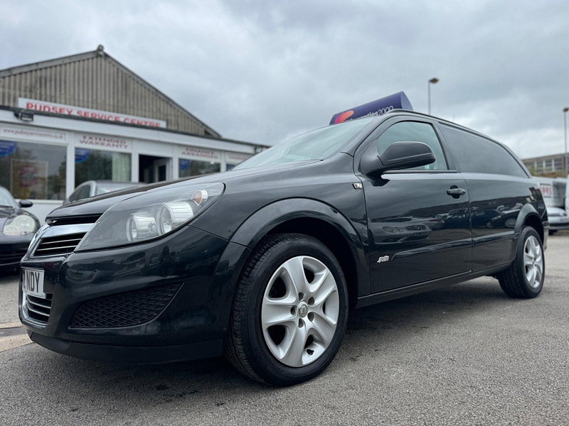 Vauxhall Astra Van 1.7 CDTi 16v Sportive FWD L1 H1 3dr 3dr Manual 2026
