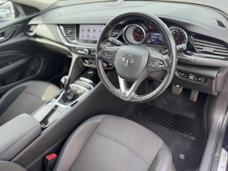 Vauxhall Insignia 2.0 Turbo D BlueInjection Tech Line Nav Sports Tourer Euro 6 (s/s) 5dr 5dr Manual 2026