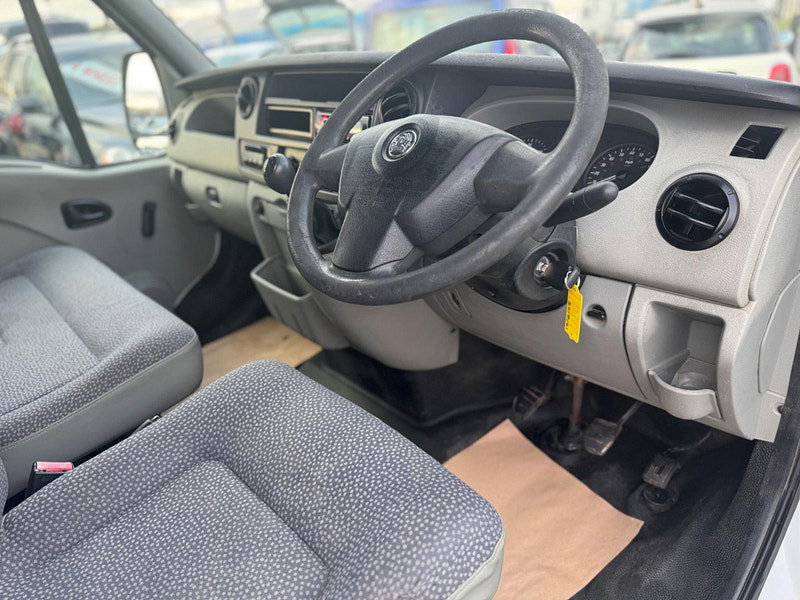 Vauxhall Movano 2.5 CDTi 16v 3500 4dr 4dr Manual 2026