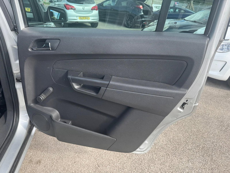 Vauxhall Zafira 1.6 16V Excite Euro 5 5dr 5dr Manual 2026