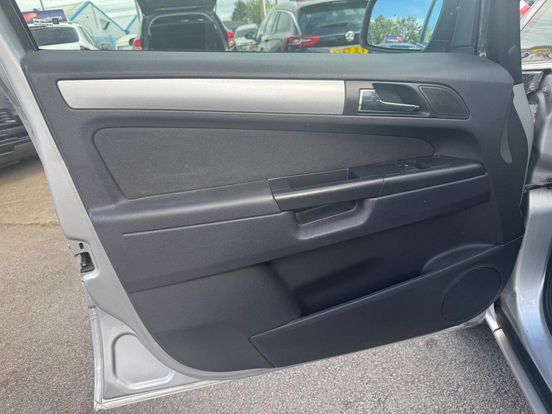 Vauxhall Zafira 1.6 16V Excite Euro 5 5dr 5dr Manual 2026