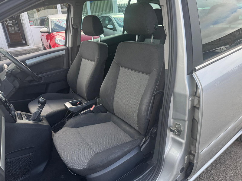 Vauxhall Zafira 1.6 16V Excite Euro 5 5dr 5dr Manual 2026