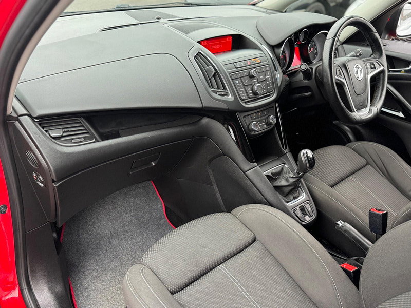 Vauxhall Zafira Tourer 2.0 CDTi SRi Euro 5 5dr 5dr Manual 2026