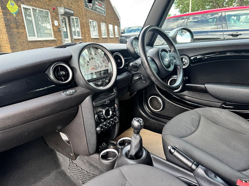 MINI Convertible 1.6 One Euro 6 2dr 2dr Manual 2026