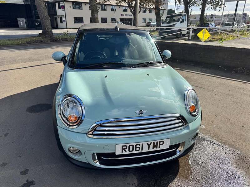 MINI Convertible 2.0 Cooper D Auto Euro 5 2dr 2dr Automatic 2026