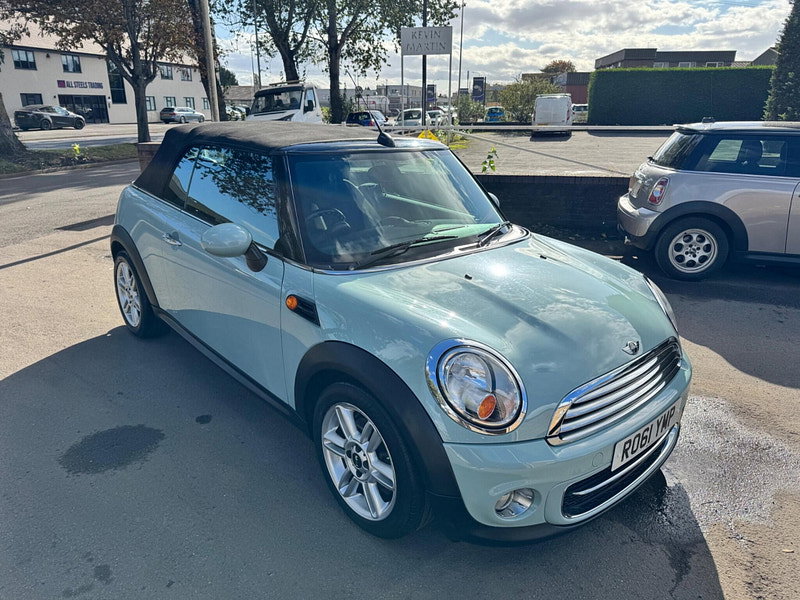 MINI Convertible 2.0 Cooper D Auto Euro 5 2dr 2dr Automatic 2026