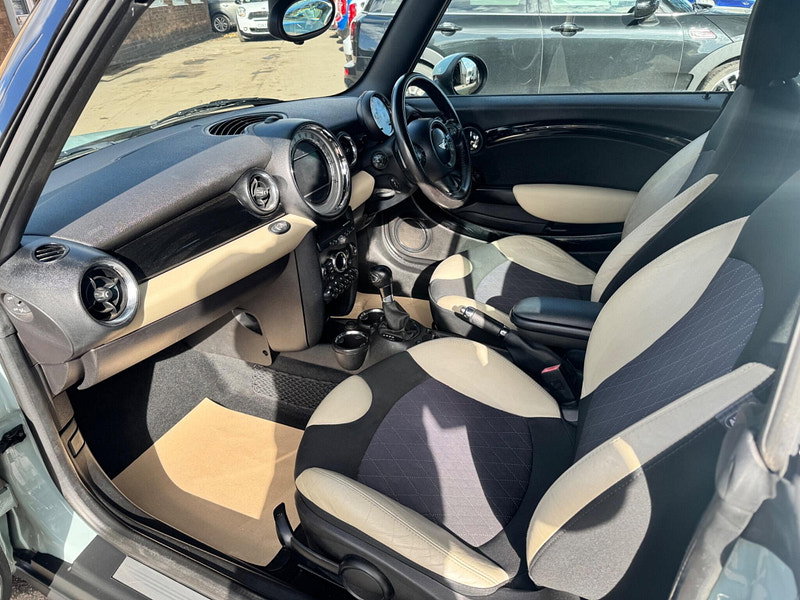 MINI Convertible 2.0 Cooper D Auto Euro 5 2dr 2dr Automatic 2026