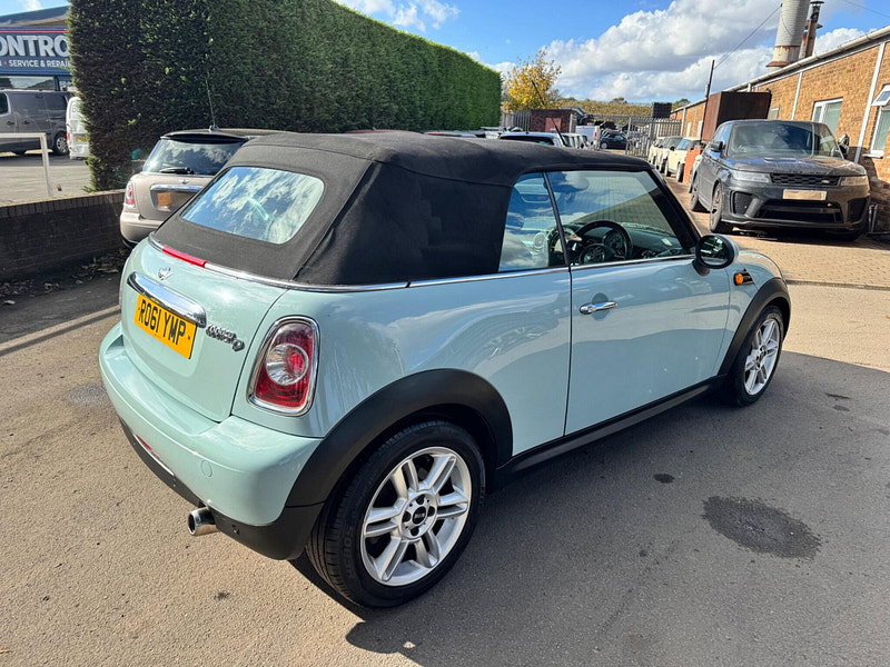 MINI Convertible 2.0 Cooper D Auto Euro 5 2dr 2dr Automatic 2026