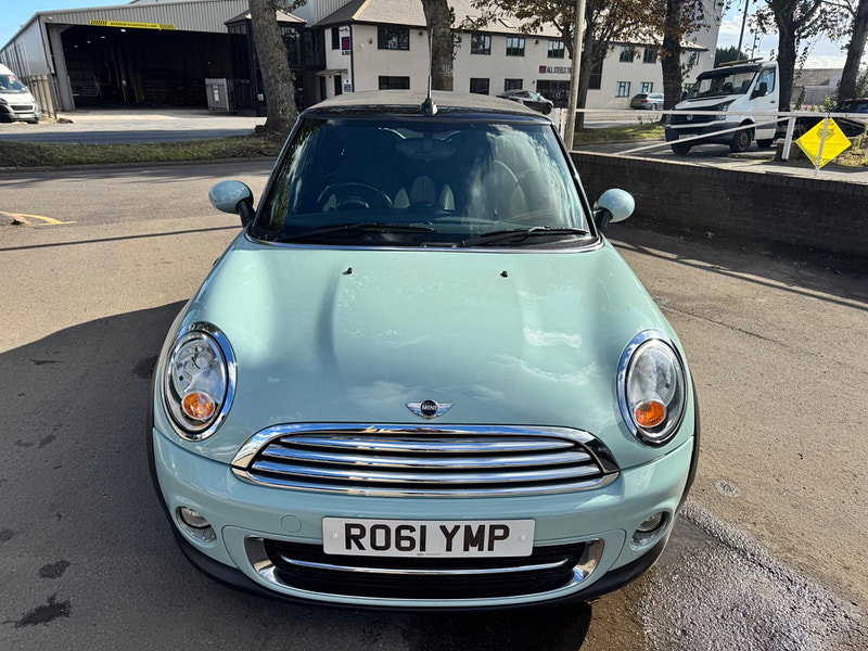 MINI Convertible 2.0 Cooper D Auto Euro 5 2dr 2dr Automatic 2026