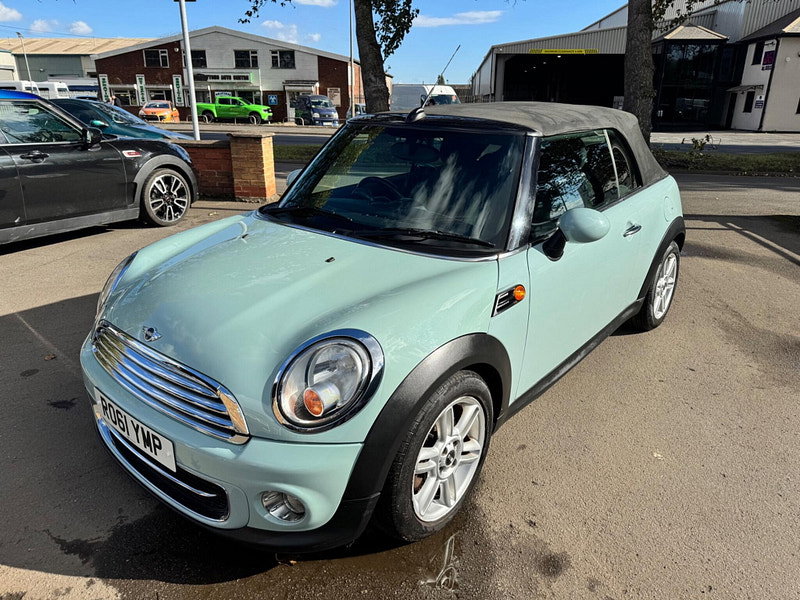 MINI Convertible 2.0 Cooper D Auto Euro 5 2dr 2dr Automatic 2026