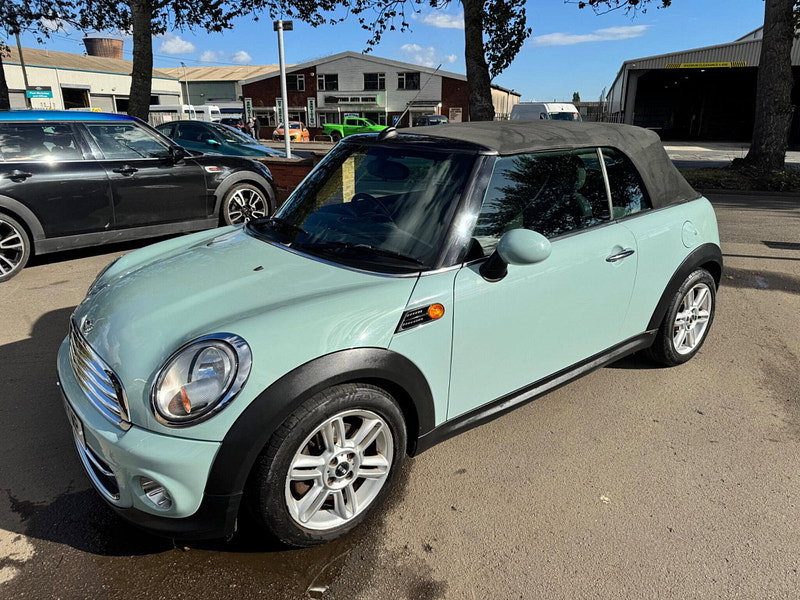 MINI Convertible 2.0 Cooper D Auto Euro 5 2dr 2dr Automatic 2026
