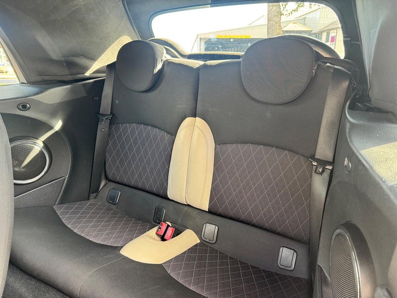 MINI Convertible 2.0 Cooper D Auto Euro 5 2dr 2dr Automatic 2026