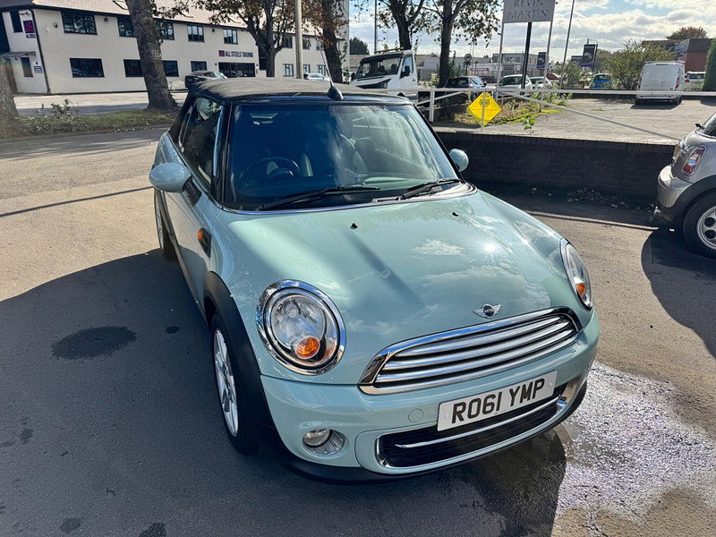 MINI Convertible 2.0 Cooper D Auto Euro 5 2dr 2dr Automatic 2026