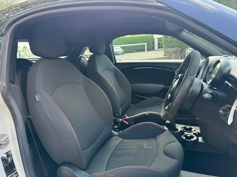MINI Coupe 1.6L JOHN COOPER WORKS Coupe 3dr Petrol Manual Euro 5 (208 bhp) 3dr Manual 2026
