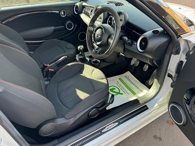MINI Coupe 1.6L JOHN COOPER WORKS Coupe 3dr Petrol Manual Euro 5 (208 bhp) 3dr Manual 2026