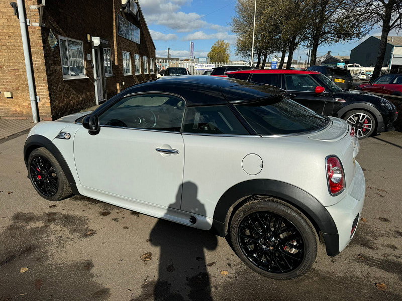 MINI Coupe 1.6L JOHN COOPER WORKS Coupe 3dr Petrol Manual Euro 5 (208 bhp) 3dr Manual 2026