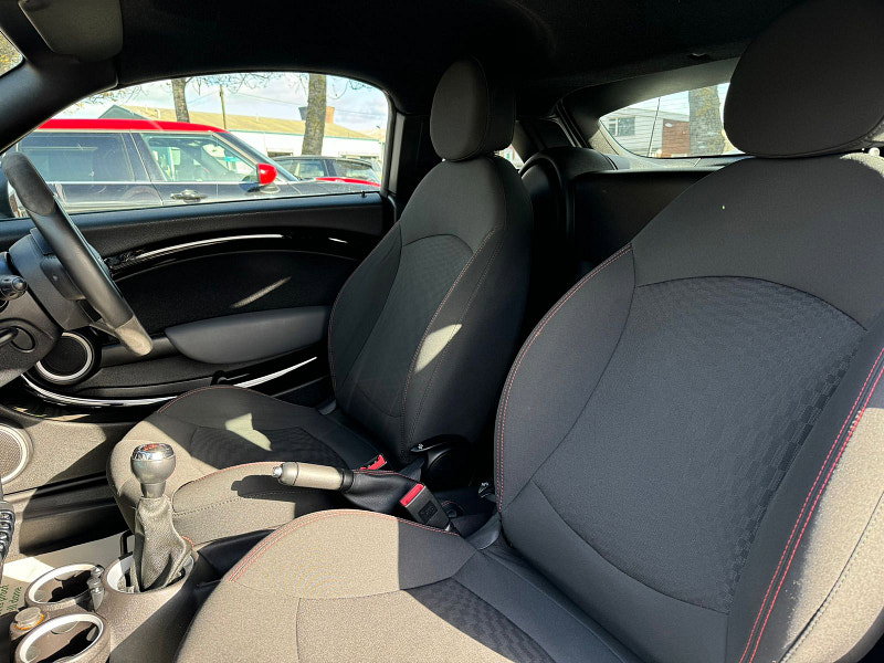 MINI Coupe 1.6L JOHN COOPER WORKS Coupe 3dr Petrol Manual Euro 5 (208 bhp) 3dr Manual 2026