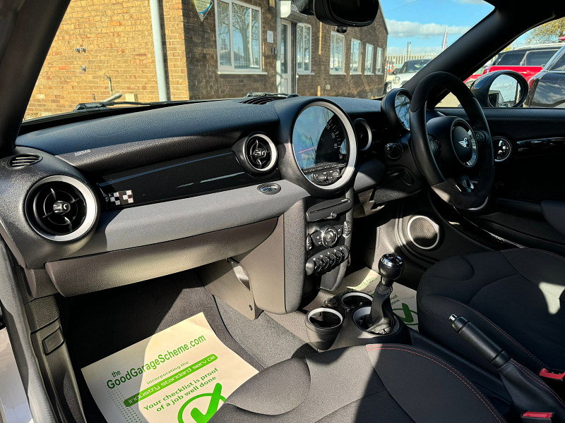 MINI Coupe 1.6L JOHN COOPER WORKS Coupe 3dr Petrol Manual Euro 5 (208 bhp) 3dr Manual 2026