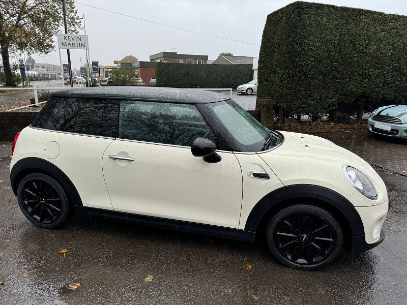 MINI Hatch 1.5L COOPER D Hatchback 3dr Diesel Manual Euro 5 (114 bhp) 3dr Manual 2026