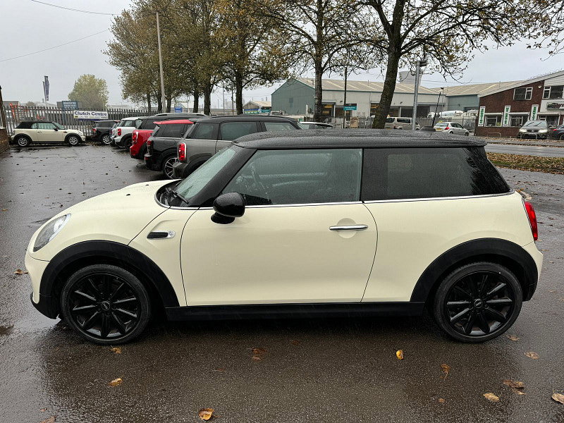 MINI Hatch 1.5L COOPER D Hatchback 3dr Diesel Manual Euro 5 (114 bhp) 3dr Manual 2026