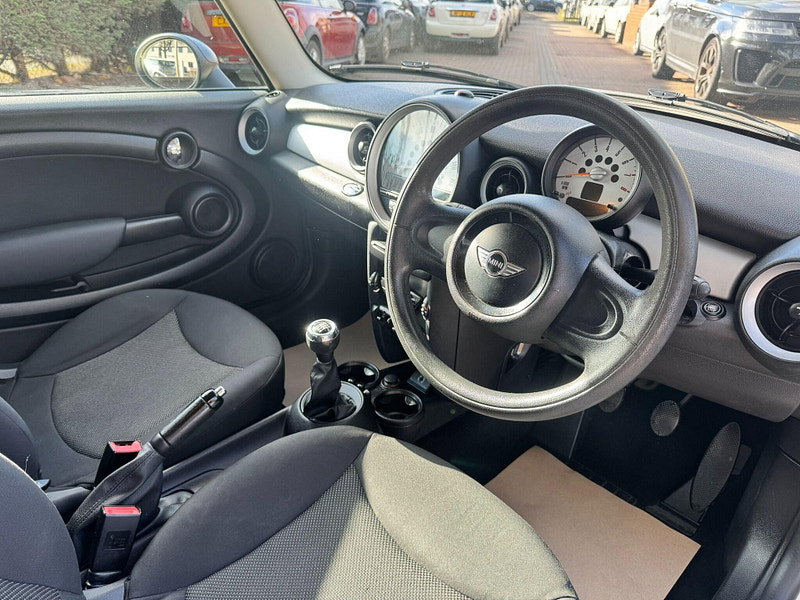 MINI Hatch 1.6 First Euro 6 3dr 3dr Manual 2026