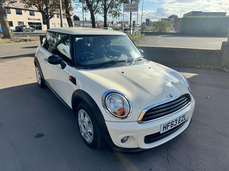 MINI Hatch 1.6 First Euro 6 3dr 3dr Manual 2026