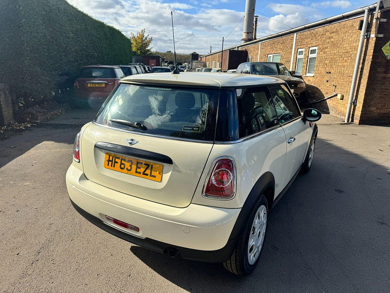 MINI Hatch 1.6 First Euro 6 3dr 3dr Manual 2026
