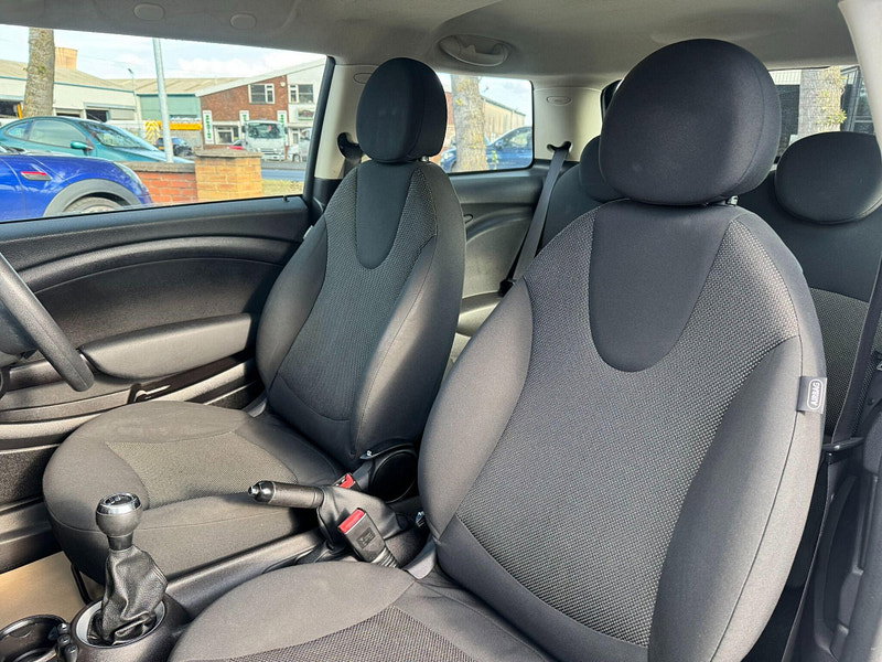 MINI Hatch 1.6 First Euro 6 3dr 3dr Manual 2026