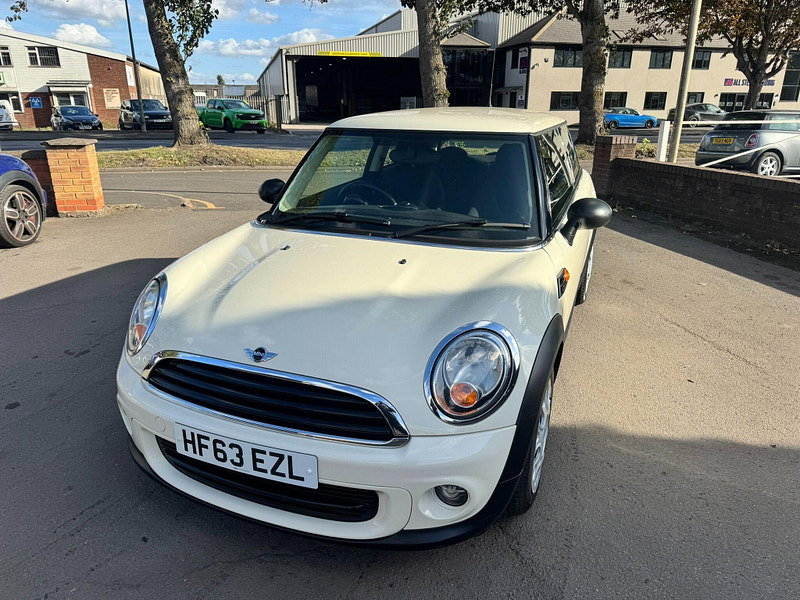 MINI Hatch 1.6 First Euro 6 3dr 3dr Manual 2026
