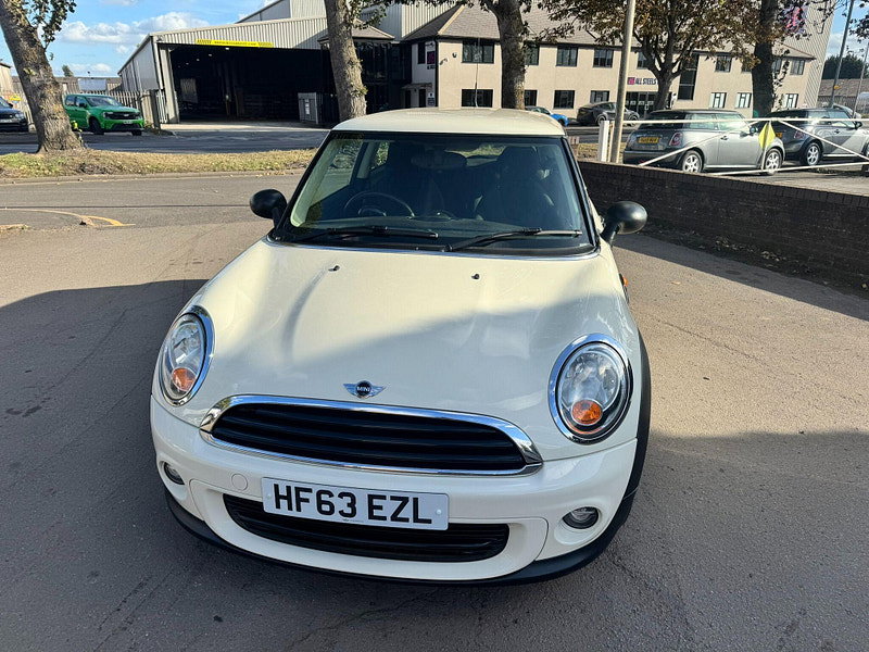 MINI Hatch 1.6 First Euro 6 3dr 3dr Manual 2026