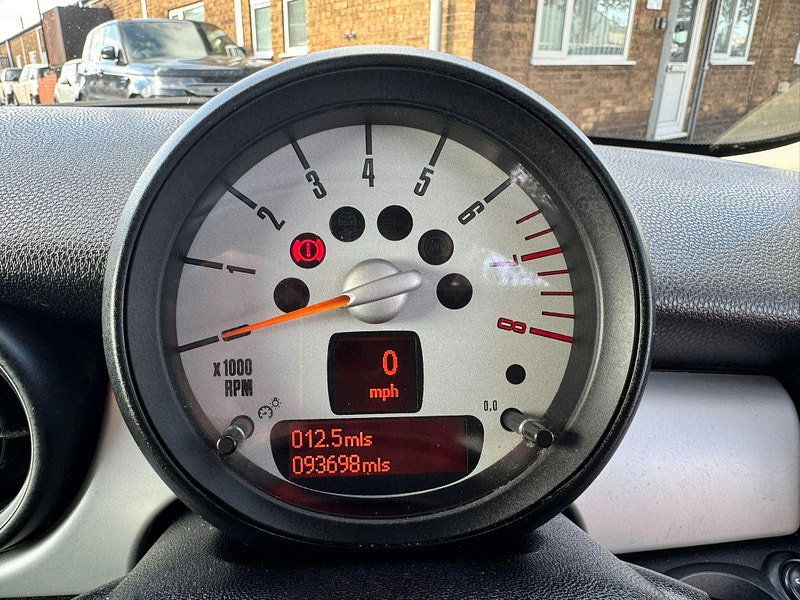 MINI Hatch 1.6 First Euro 6 3dr 3dr Manual 2026