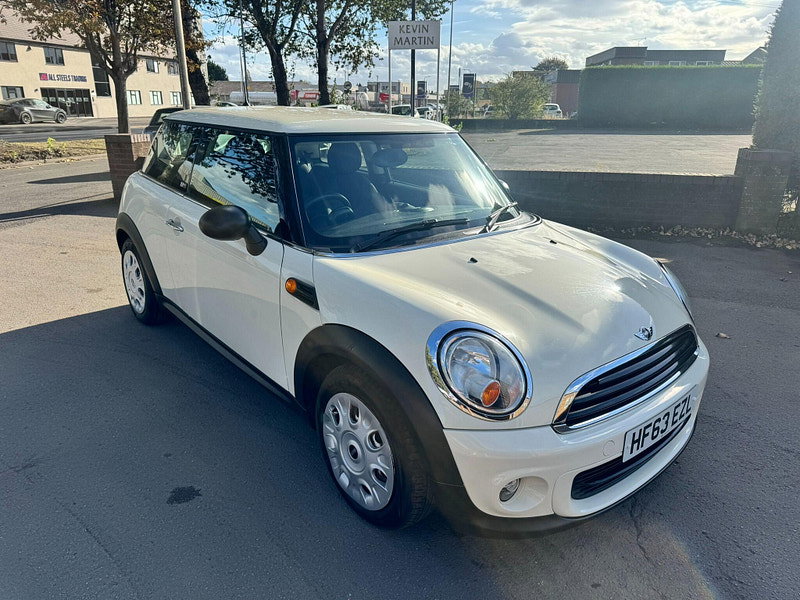 MINI Hatch 1.6 First Euro 6 3dr 3dr Manual 2026
