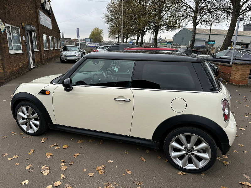 MINI Hatch 1.6L COOPER D Hatchback 3dr Diesel Manual Euro 5 (112 bhp) 3dr Manual 2026