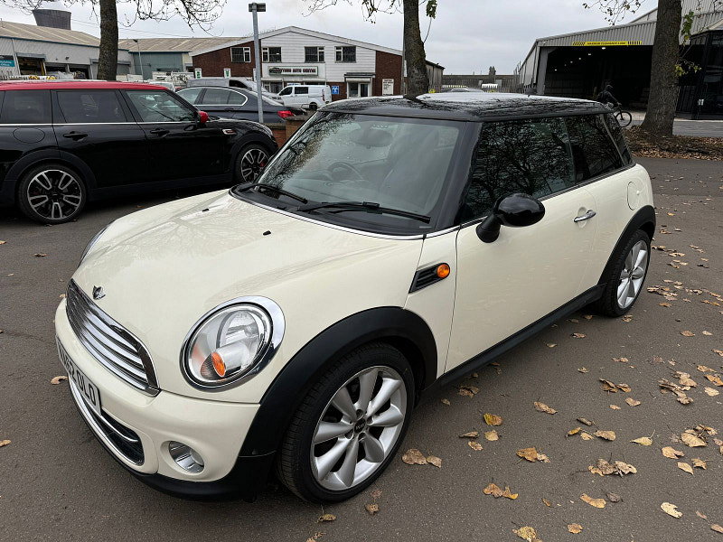 MINI Hatch 1.6L COOPER D Hatchback 3dr Diesel Manual Euro 5 (112 bhp) 3dr Manual 2026