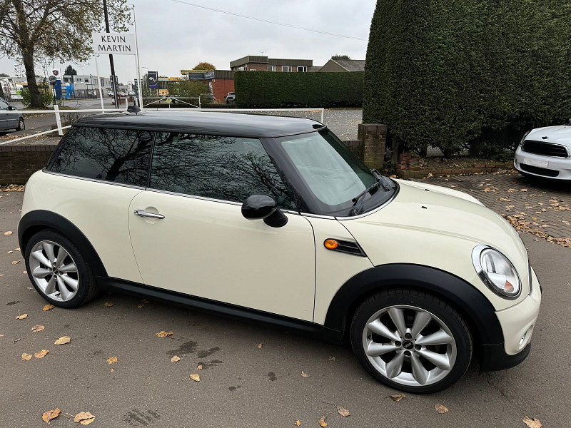MINI Hatch 1.6L COOPER D Hatchback 3dr Diesel Manual Euro 5 (112 bhp) 3dr Manual 2026