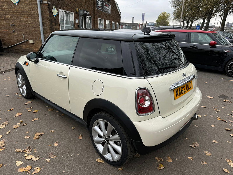 MINI Hatch 1.6L COOPER D Hatchback 3dr Diesel Manual Euro 5 (112 bhp) 3dr Manual 2026