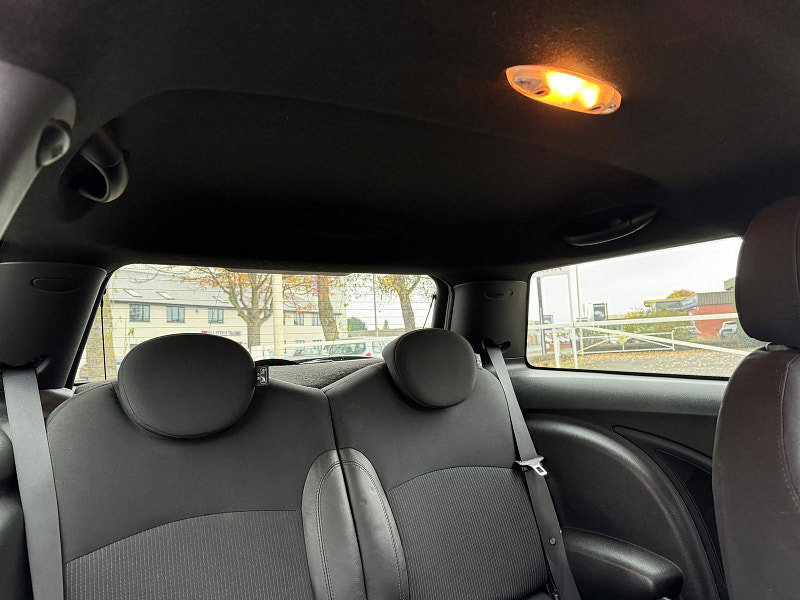 MINI Hatch 1.6L COOPER D Hatchback 3dr Diesel Manual Euro 5 (112 bhp) 3dr Manual 2026