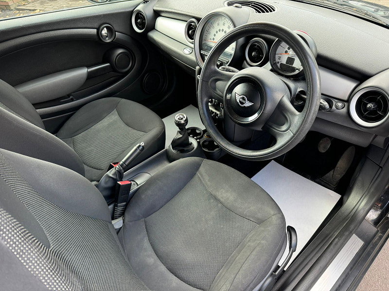 MINI Hatch 1.6L COOPER D Hatchback 3dr Diesel Manual Euro 5 (112 bhp) 3dr Manual 2026