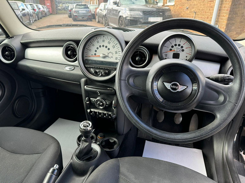 MINI Hatch 1.6L COOPER D Hatchback 3dr Diesel Manual Euro 5 (112 bhp) 3dr Manual 2026