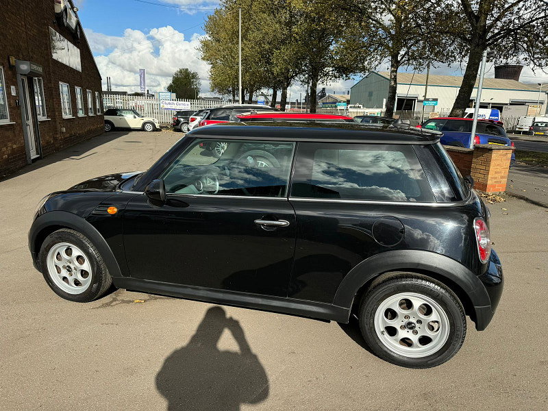 MINI Hatch 1.6L COOPER D Hatchback 3dr Diesel Manual Euro 5 (112 bhp) 3dr Manual 2026