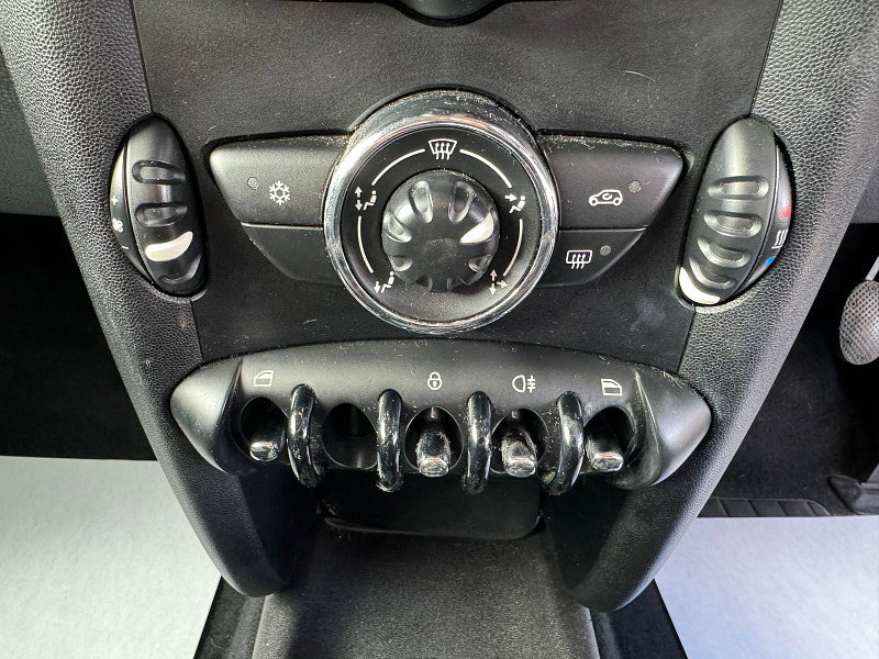 MINI Hatch 1.6L COOPER D Hatchback 3dr Diesel Manual Euro 5 (112 bhp) 3dr Manual 2026
