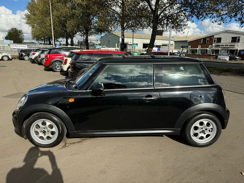 MINI Hatch 1.6L COOPER D Hatchback 3dr Diesel Manual Euro 5 (112 bhp) 3dr Manual 2026