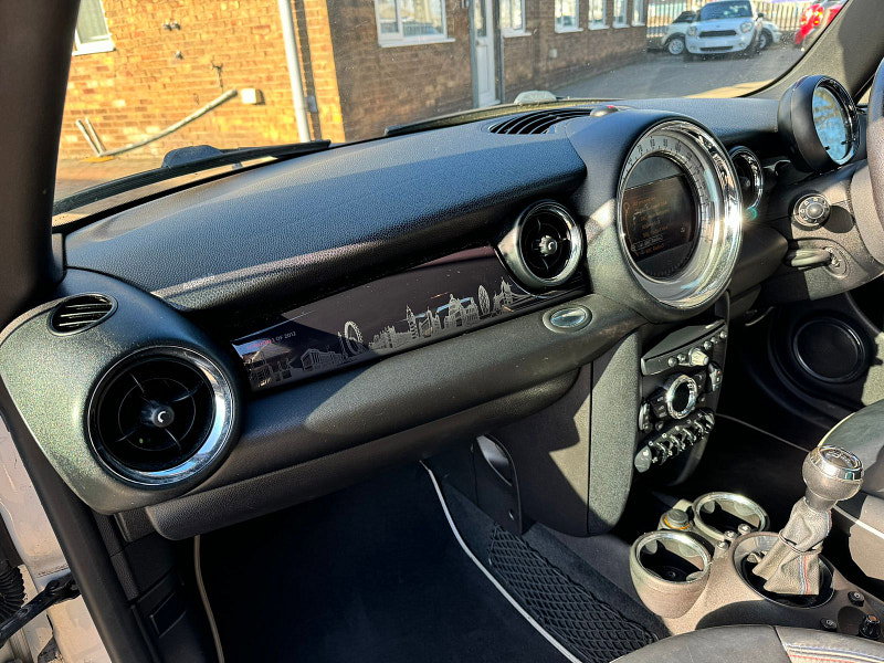 MINI Hatch 1.6L COOPER D LONDON 2012 EDITION Hatchback 3dr Diesel Manual Euro 5 (110 bhp) 3dr Manual 2026