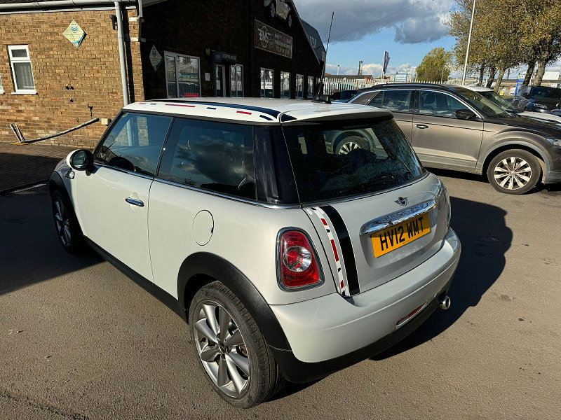 MINI Hatch 1.6L COOPER D LONDON 2012 EDITION Hatchback 3dr Diesel Manual Euro 5 (110 bhp) 3dr Manual 2026