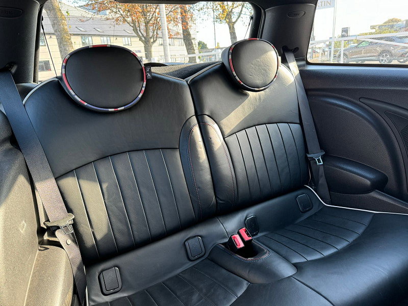 MINI Hatch 1.6L COOPER D LONDON 2012 EDITION Hatchback 3dr Diesel Manual Euro 5 (110 bhp) 3dr Manual 2026