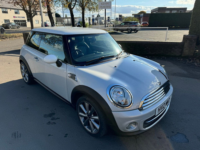 MINI Hatch 1.6L COOPER D LONDON 2012 EDITION Hatchback 3dr Diesel Manual Euro 5 (110 bhp) 3dr Manual 2026