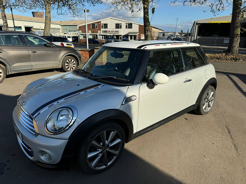 MINI Hatch 1.6L COOPER D LONDON 2012 EDITION Hatchback 3dr Diesel Manual Euro 5 (110 bhp) 3dr Manual 2026