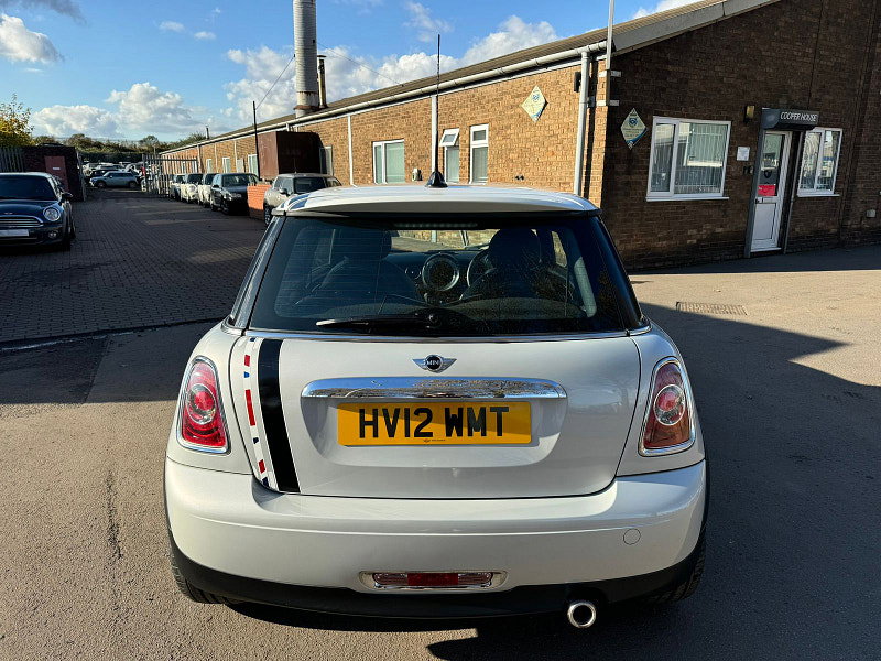 MINI Hatch 1.6L COOPER D LONDON 2012 EDITION Hatchback 3dr Diesel Manual Euro 5 (110 bhp) 3dr Manual 2026