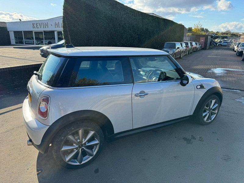 MINI Hatch 1.6L COOPER D LONDON 2012 EDITION Hatchback 3dr Diesel Manual Euro 5 (110 bhp) 3dr Manual 2026